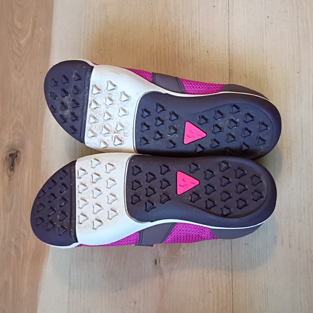 PLAE Kids Bright Pink Sneakers - Picture 6 of 7